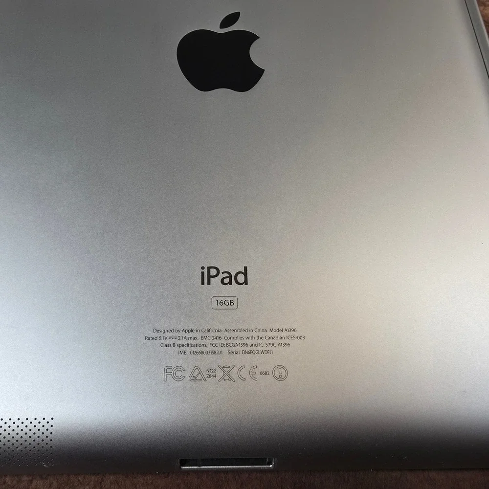 Apple iPad 2 A1396 16GB Silver Good RED Cover For Parts/ Repair